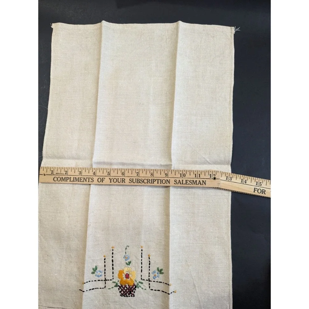 Vintage Hand‎ Embroidered Floral Basket Linen Hand Towels Set of 2 Natural Tan